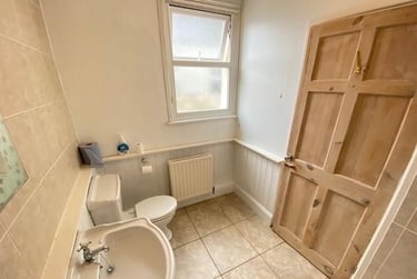 2 bed flat, Littleton Place, Stoke, Plymouth, PL21DY - Image 14
